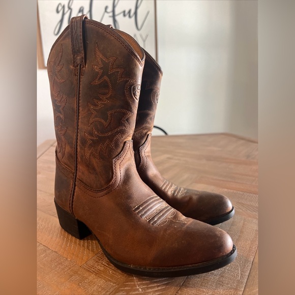 Ariat Other - Kid's ARIAT 4LR Heritage Western Cowboy Boots, Brown, Sz 3